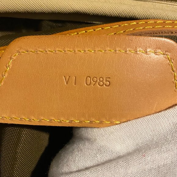 Authentic Louis Vuitton Monogram Evasion Travel Bag M41443 Hand Bag - Picture 8 of 16